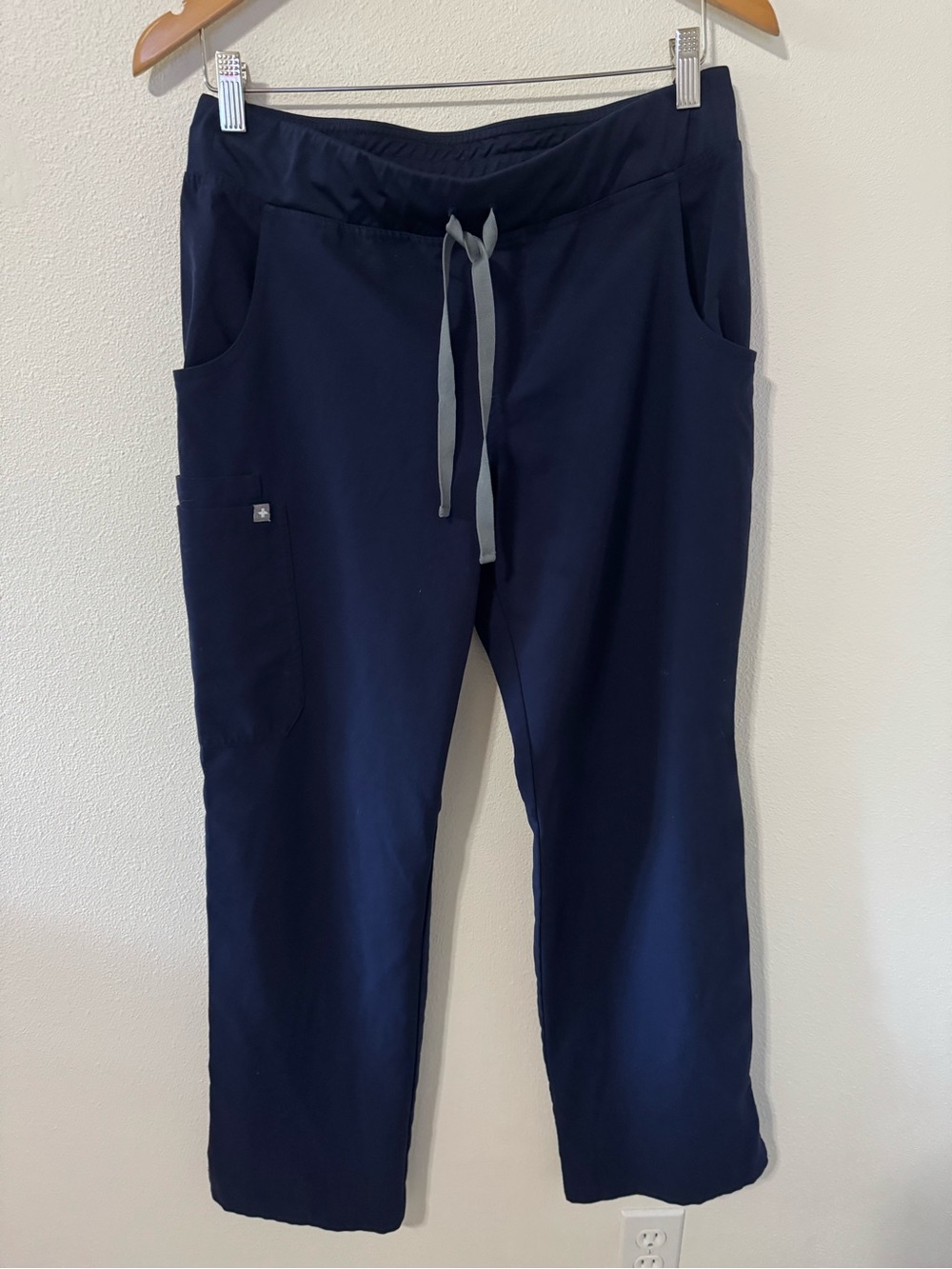 Figs Kade Cargo Scrub Pants Straight Leg Navy Clinic Mdeical-Medium
